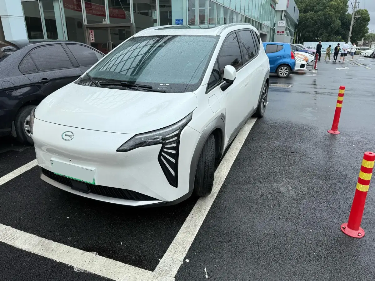 2023 Aion Y BEV 61.7KWH