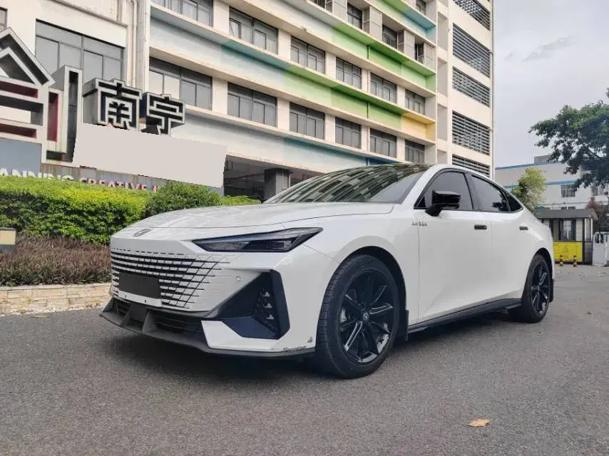 2022 ChangAn UNI-V 1.5T 188HP L4 7DCT