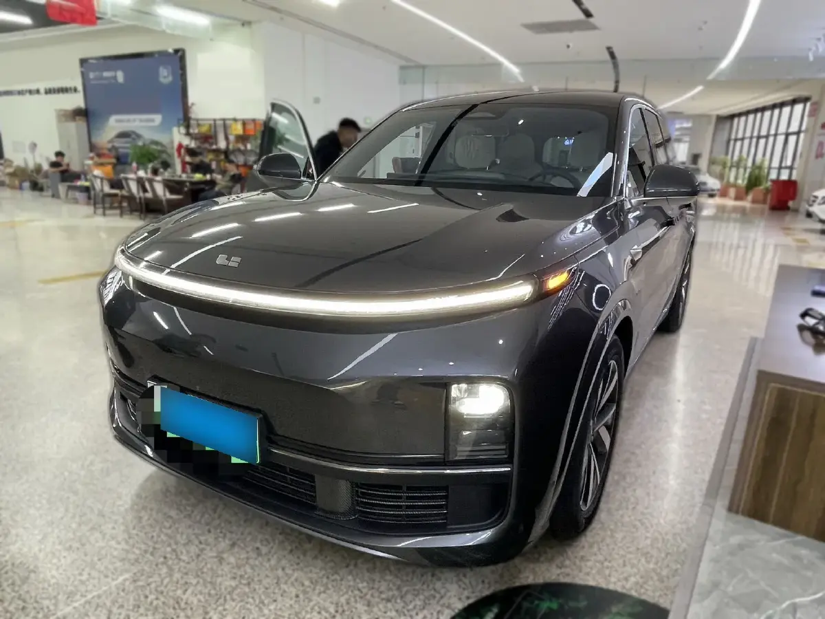 2023 Li L8 Range Extended 154HP REEV 40.9KWH