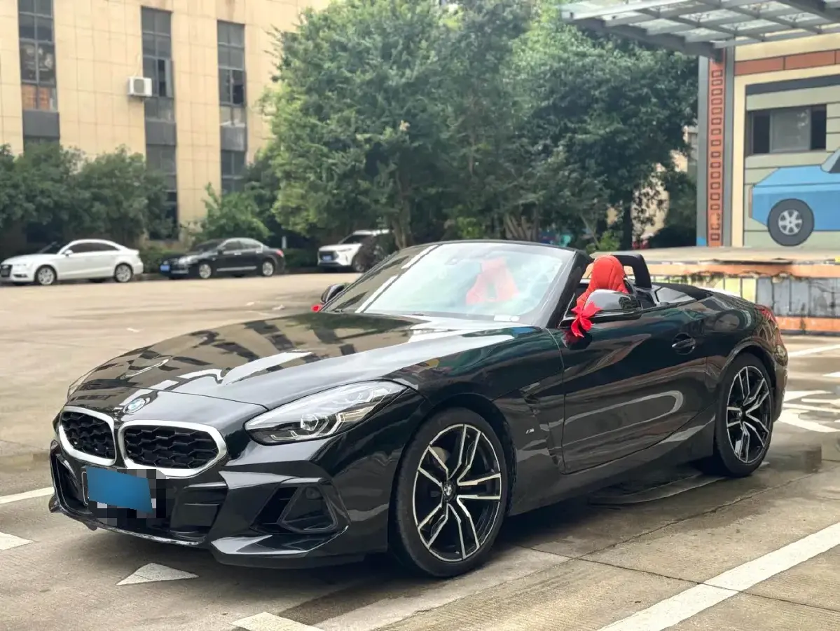 2023 BMW Z4 2.0T 197HP L4 8AT