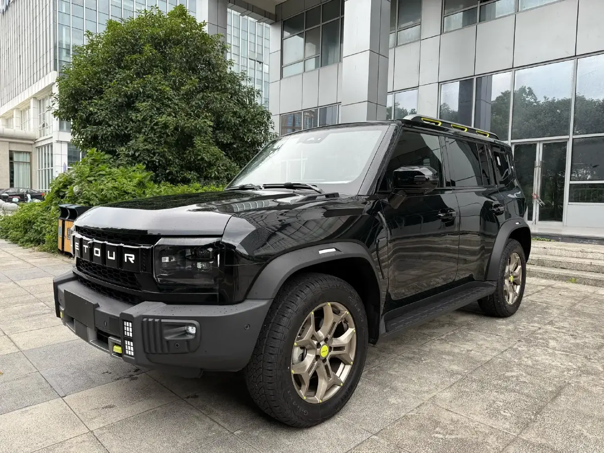 2023 Jetour Traveller 2.0T 254HP L4 8AT