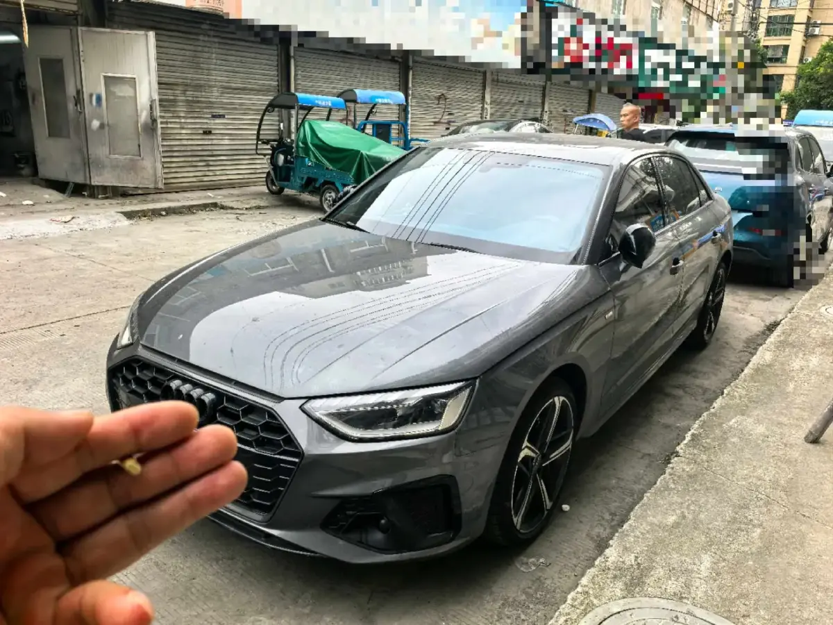 2024 Audi A4L 2.0T 190HP L4 7DCT