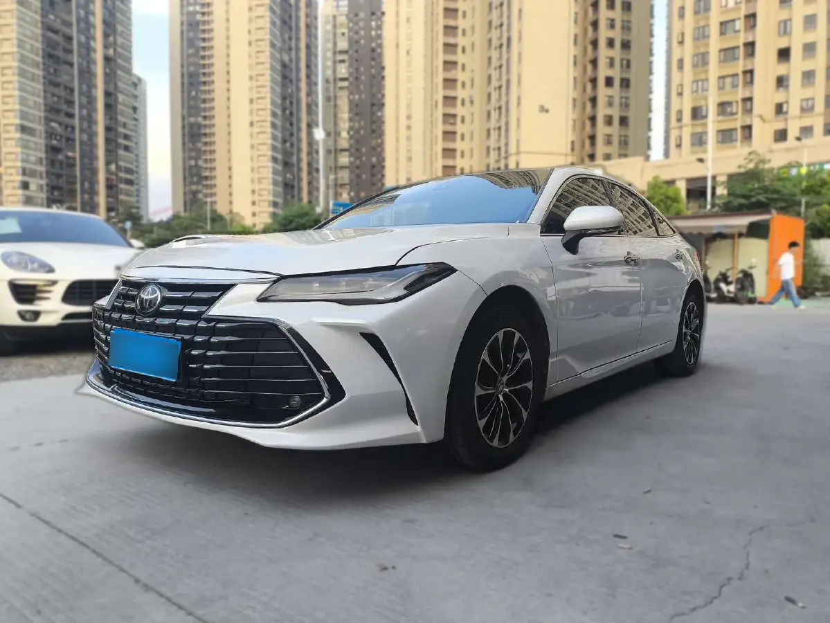 2022 Toyota Avalon 2.5L 209HP L4 8AT