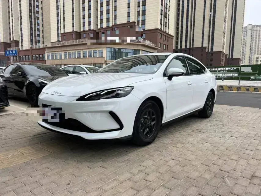 2025 BYD Seal05 DM-i 1.5L 101HP L4 E-CVT PHEV 7.68KWH