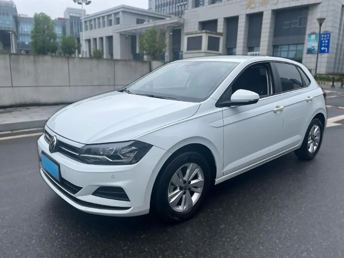 2023 Volkswagen Polo 1.5L 110HP L4 6AT