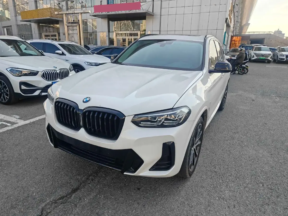 2022 BMW X3 2.0T 252HP L4 8AT