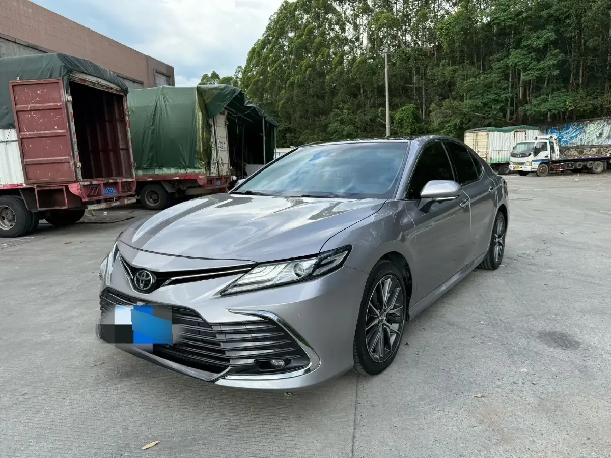 2021 Toyota Camry 2.5L 209HP L4 8AT