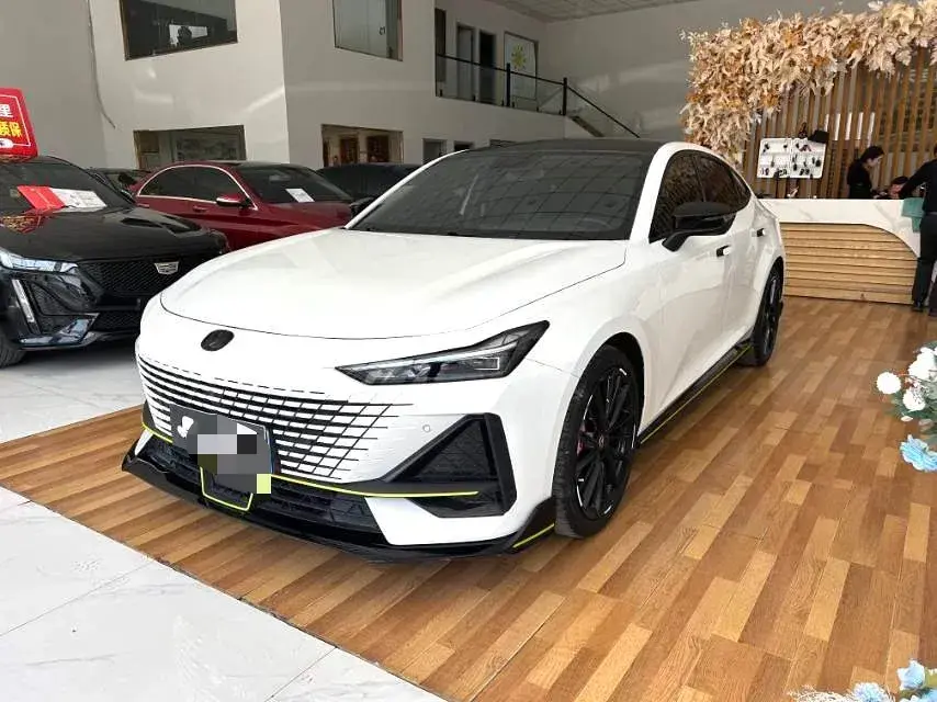 2022 ChangAn UNI-V 1.5T 188HP L4 7DCT
