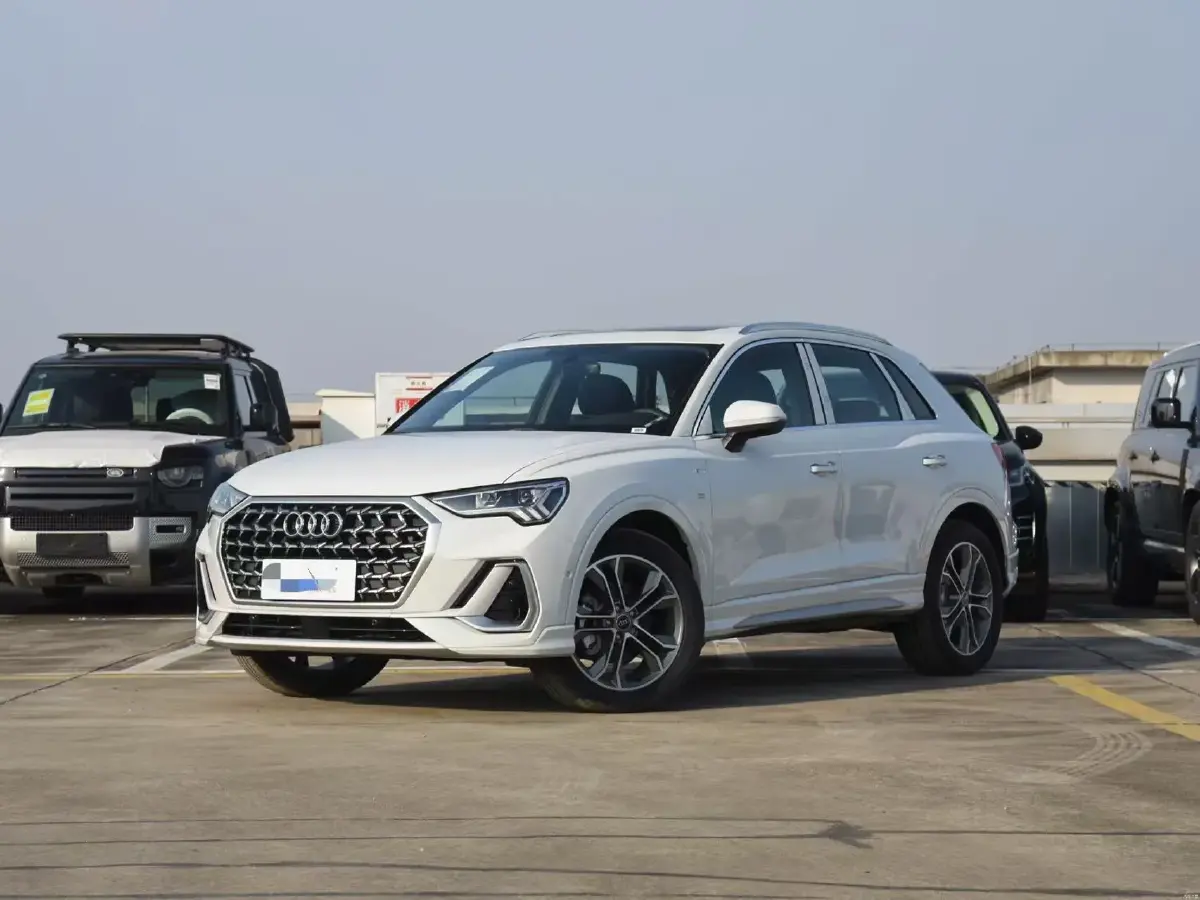 2024 Audi Q3 2.0T 186HP L4 7DCT