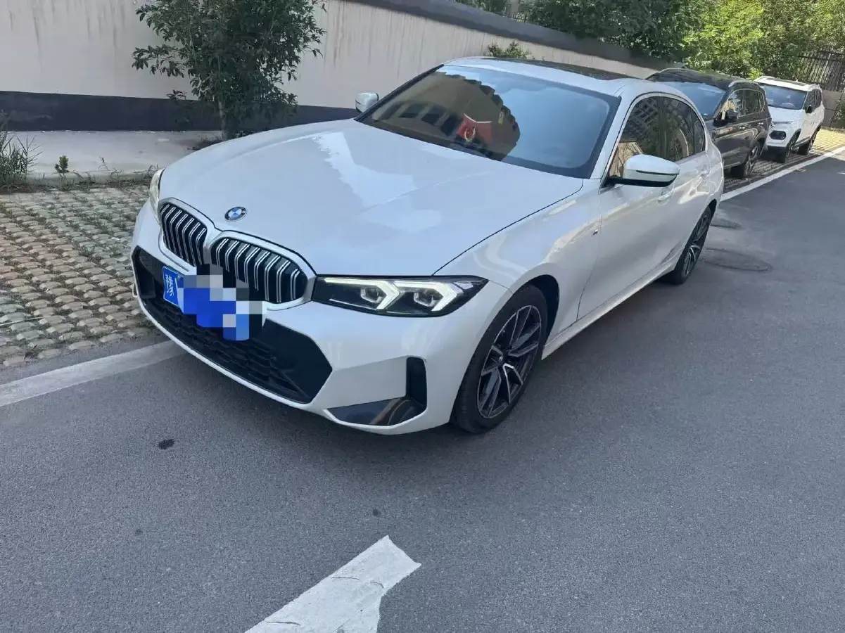 2024 BMW 3 Series 2.0T 156HP L4 8AT