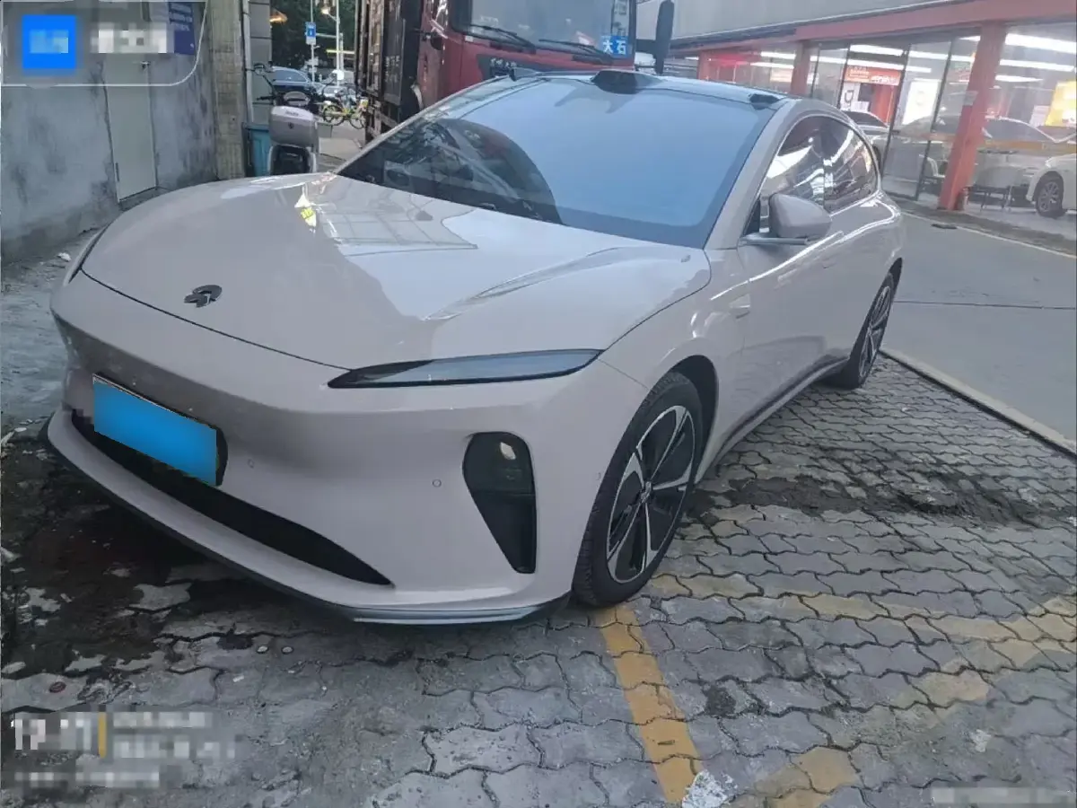 2024 NIO ET5T BEV 75KWH