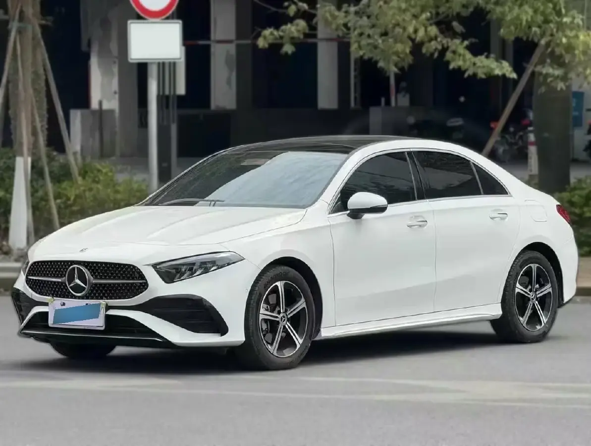 2024 Mercedes-Benz A Class 1.3T 163HP L4 7DCT