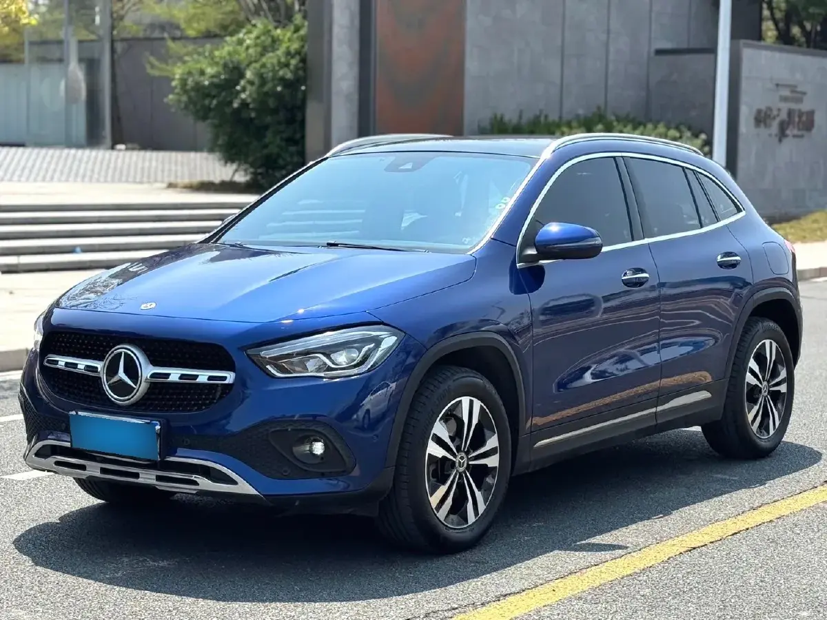 2023 Mercedes-Benz GLA Class 2.0T 190HP L4 8DCT