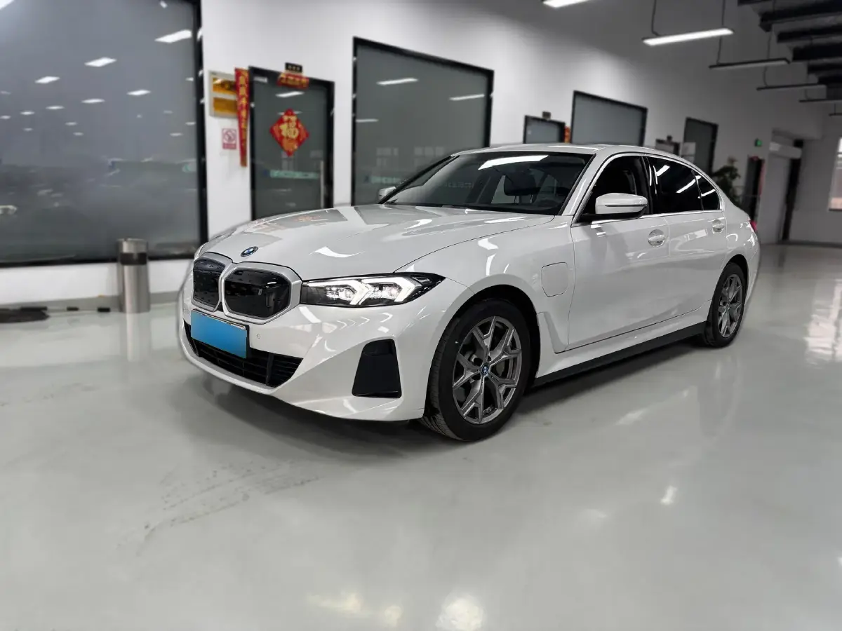 2022 BMW i3 BEV 70KWH