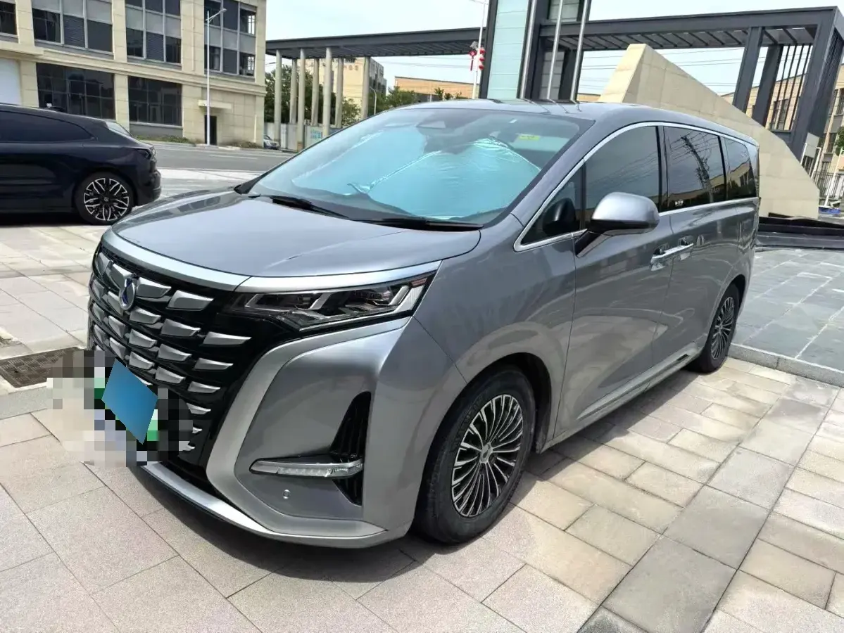 2022 Denza D9 1.5T 139HP L4 E-CVT PHEV 40.06KWH