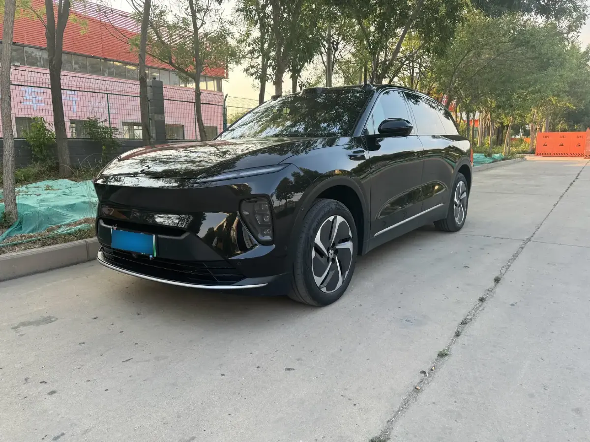 2023 NIO ES8 BEV 75KWH