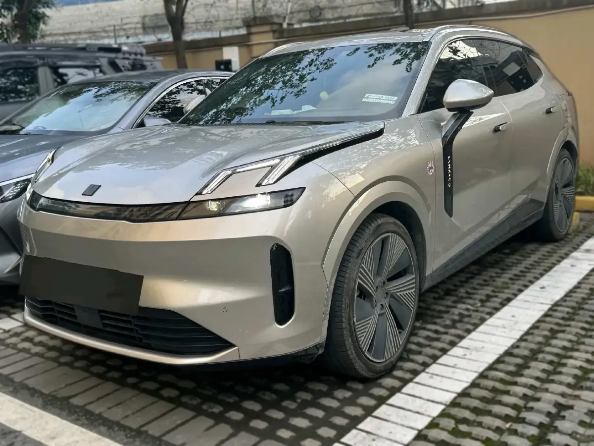 2023 LYNK&CO 08 EM-P 1.5T 163HP L4 3DHT PHEV 21.2KWH