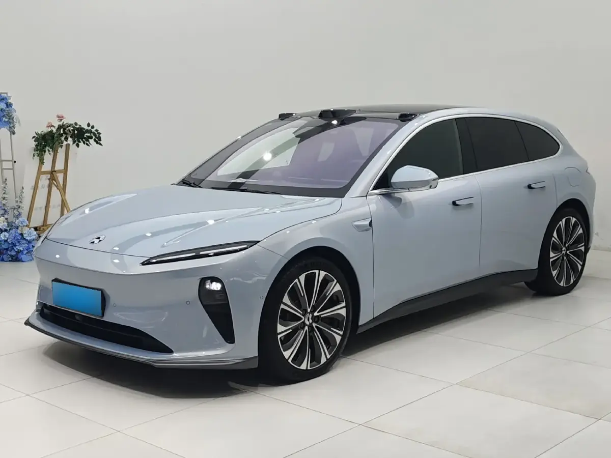 2024 NIO ET5T BEV 75KWH