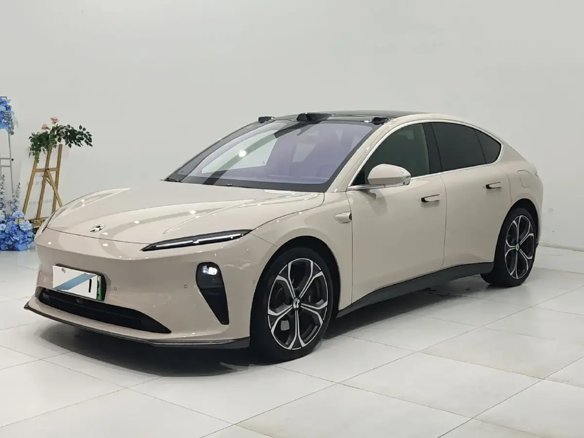 2024 NIO ET5 BEV 75KWH