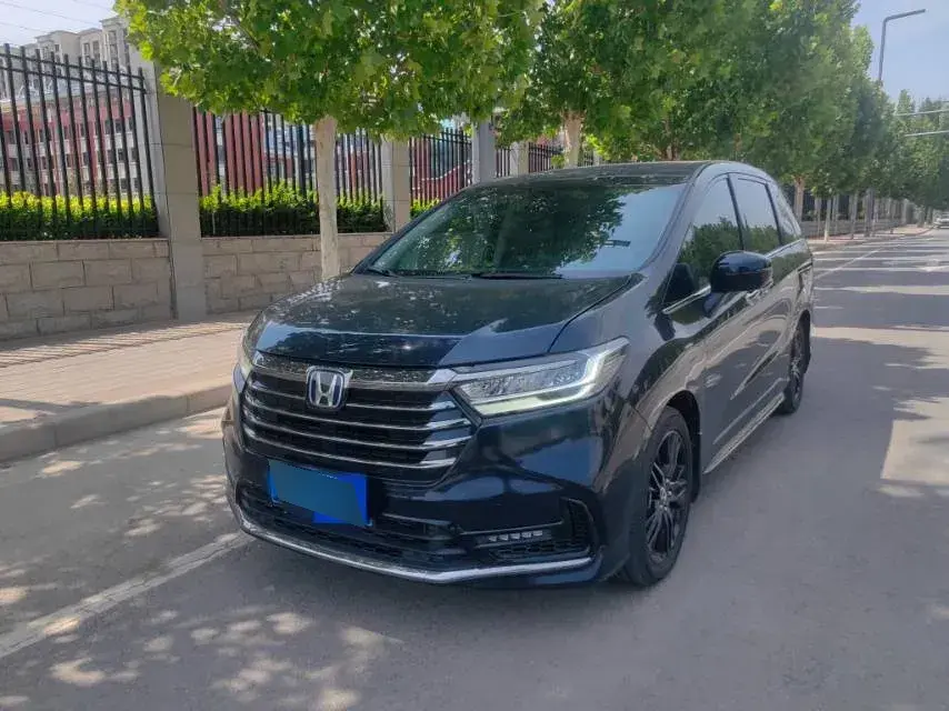 2022 Honda Odyssey 2.0L 146HP L4 E-CVT Hybrid