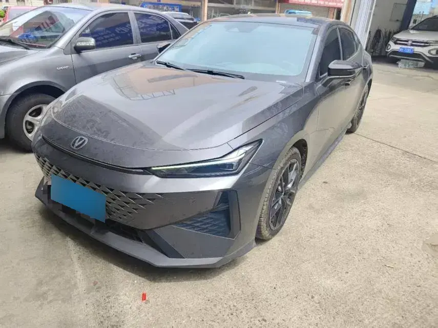 2024 ChangAn UNI-V 1.5T 188HP L4 7DCT