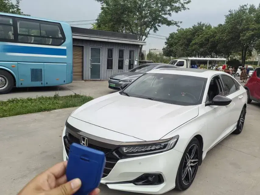 2022 Honda Accord 1.5T 194HP L4 CVT