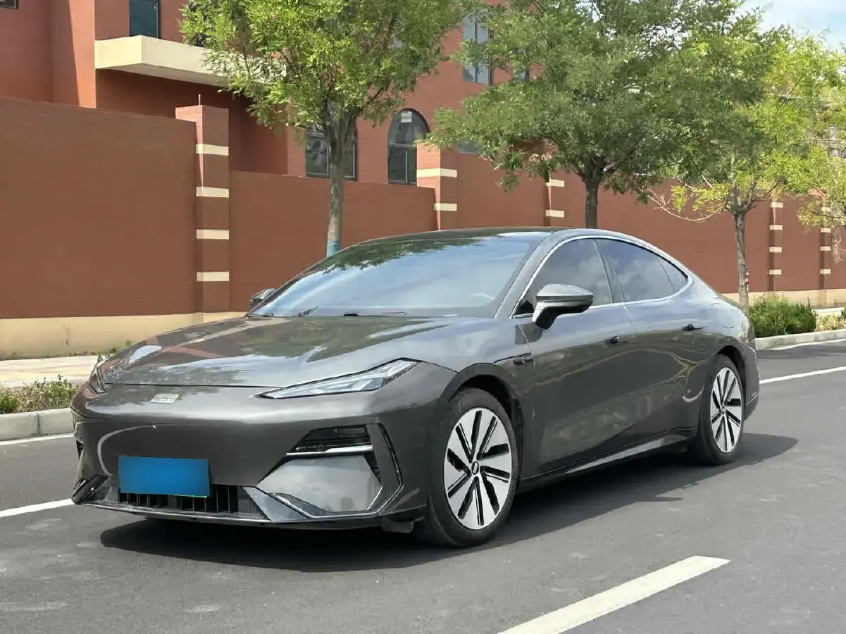 2024 Geely Galaxy E8 BEV 62KWH