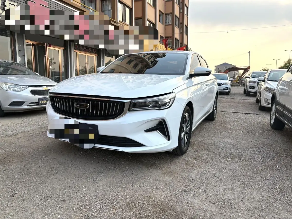 2025 Geely Emgrand 1.5L 127HP L4 5MT