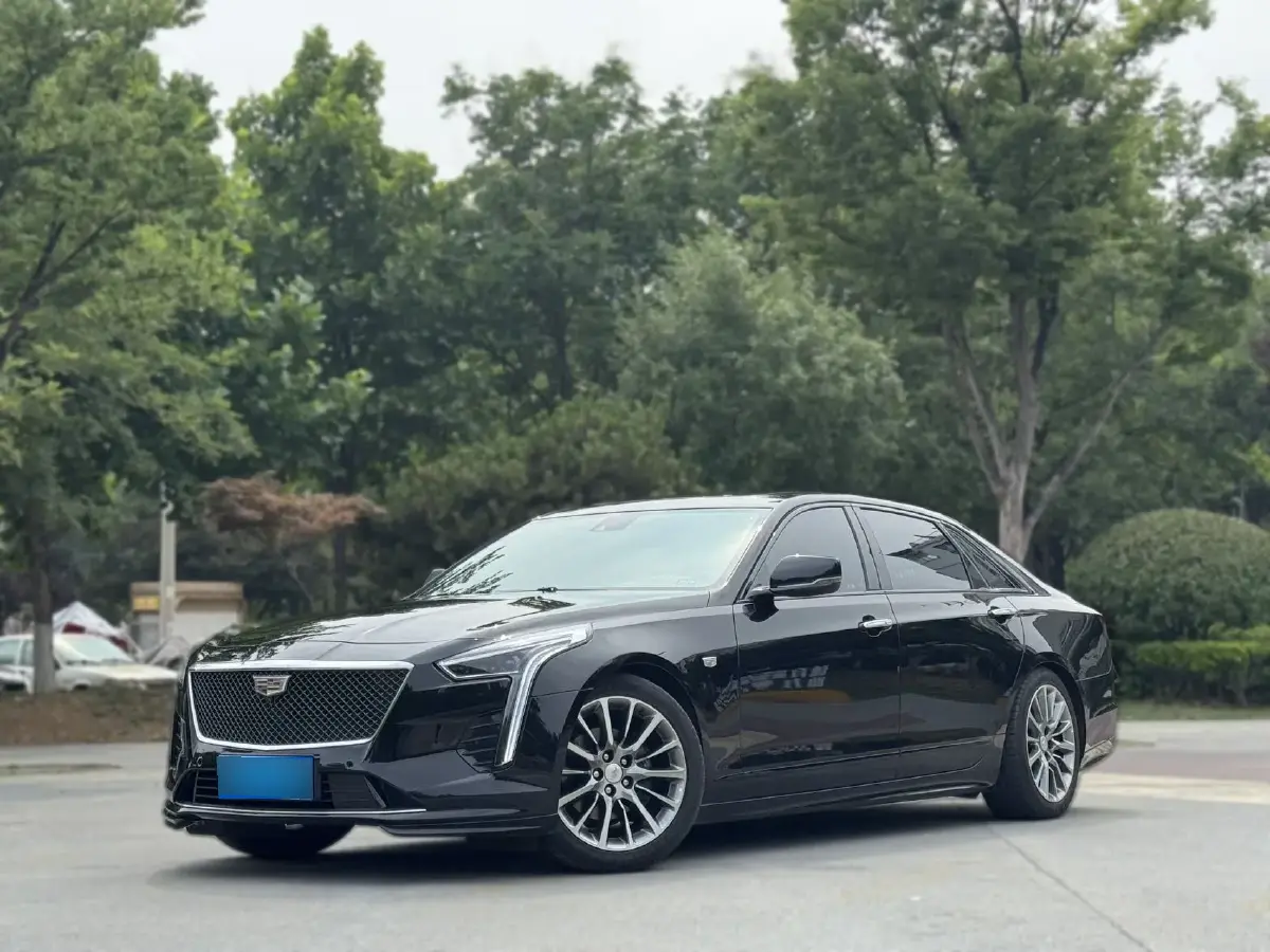 2022 Cadillac CT6 2.0T 237HP L4 10AT