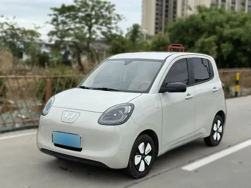 2025 WuLing ZhiGuang BEV 17.7KWH