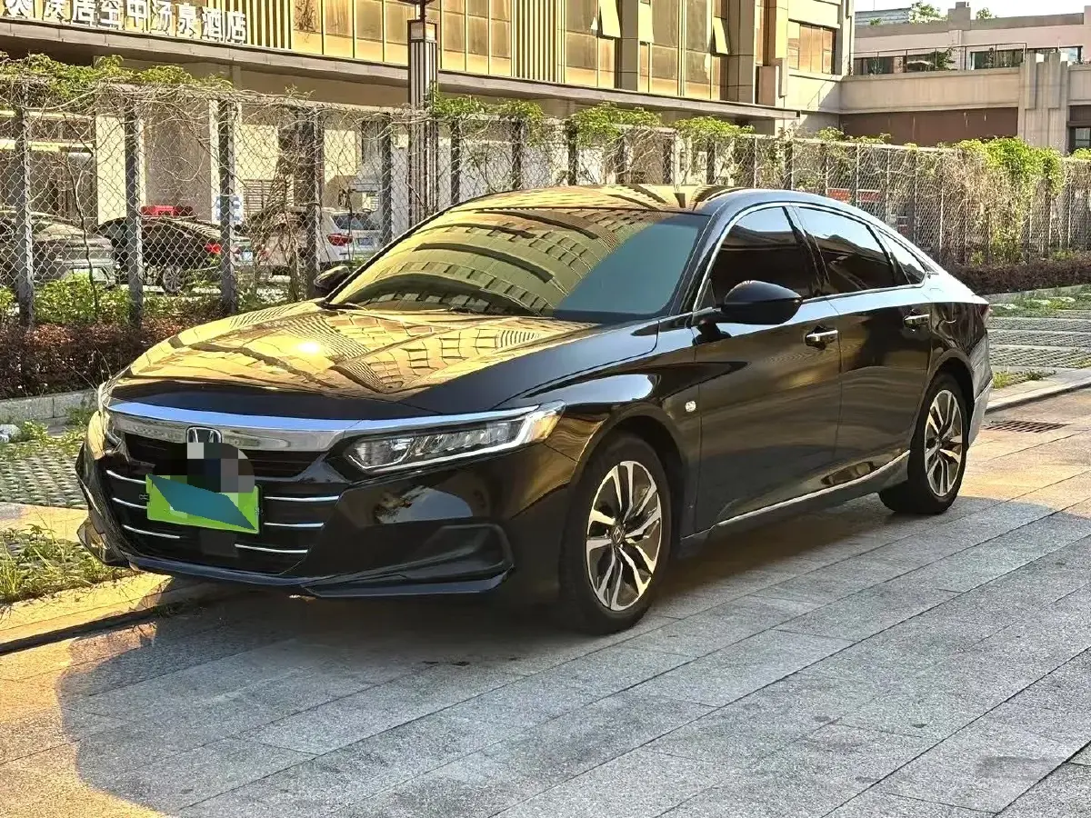 2022 Honda Accord 2.0L 146HP L4 E-CVT Hybrid