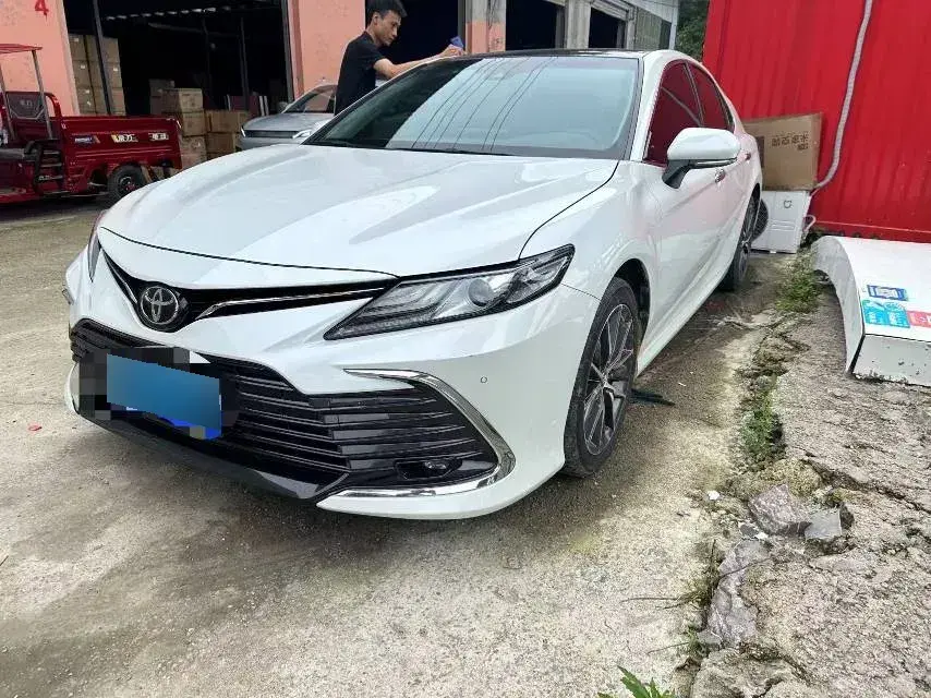 2021 Toyota Camry 2.5L 209HP L4 8AT