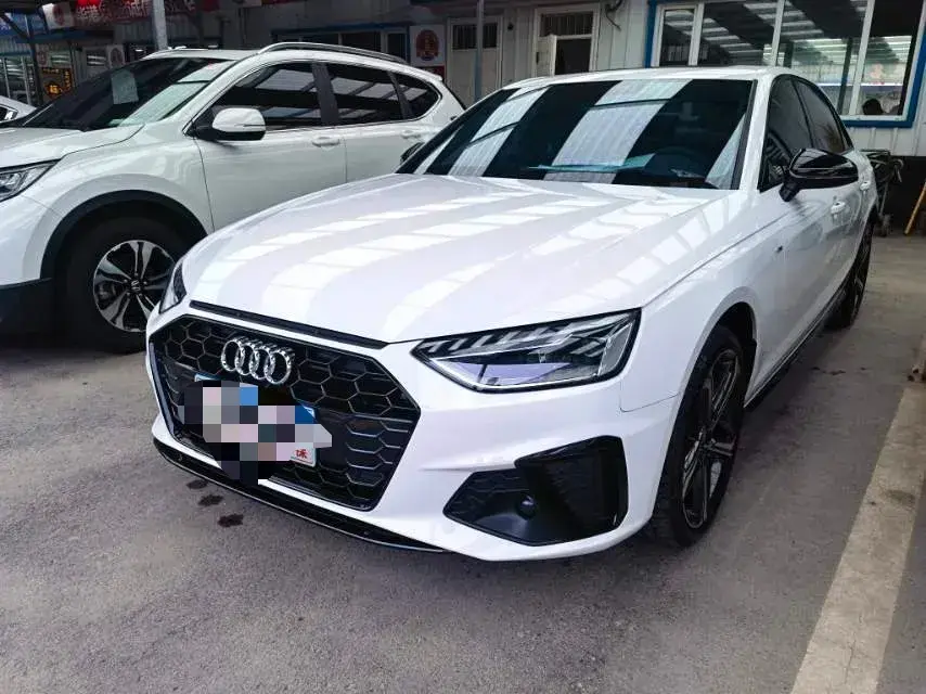 2024 Audi A4L 2.0T 190HP L4 7DCT