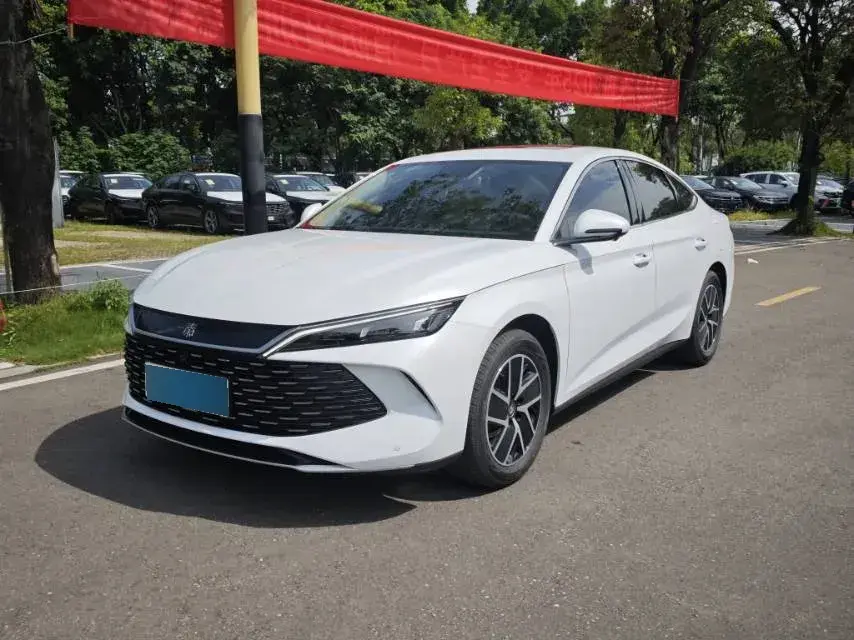 2024 BYD QinL 1.5L 101HP L4 E-CVT PHEV 15.87KWH