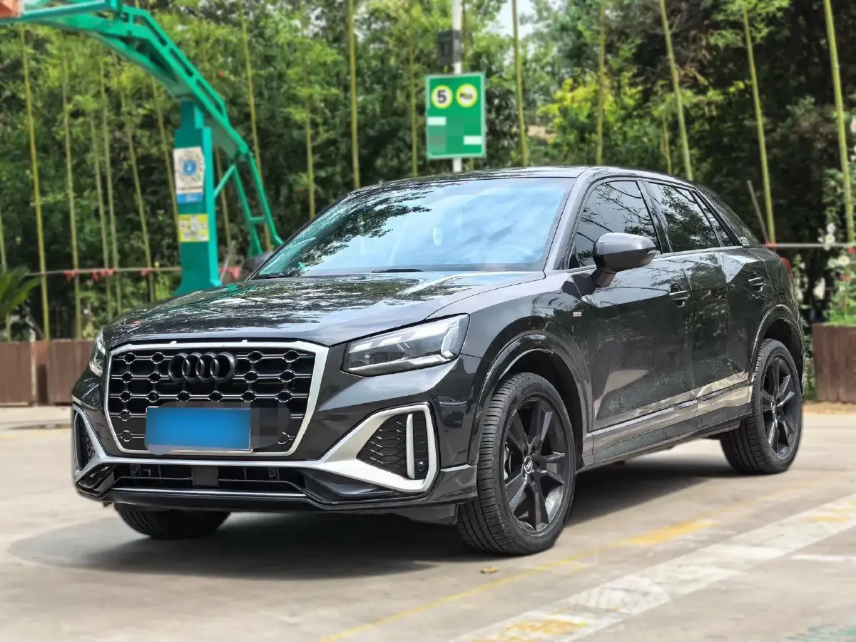 2022 Audi Q2L 1.4T 150HP L4 7DCT