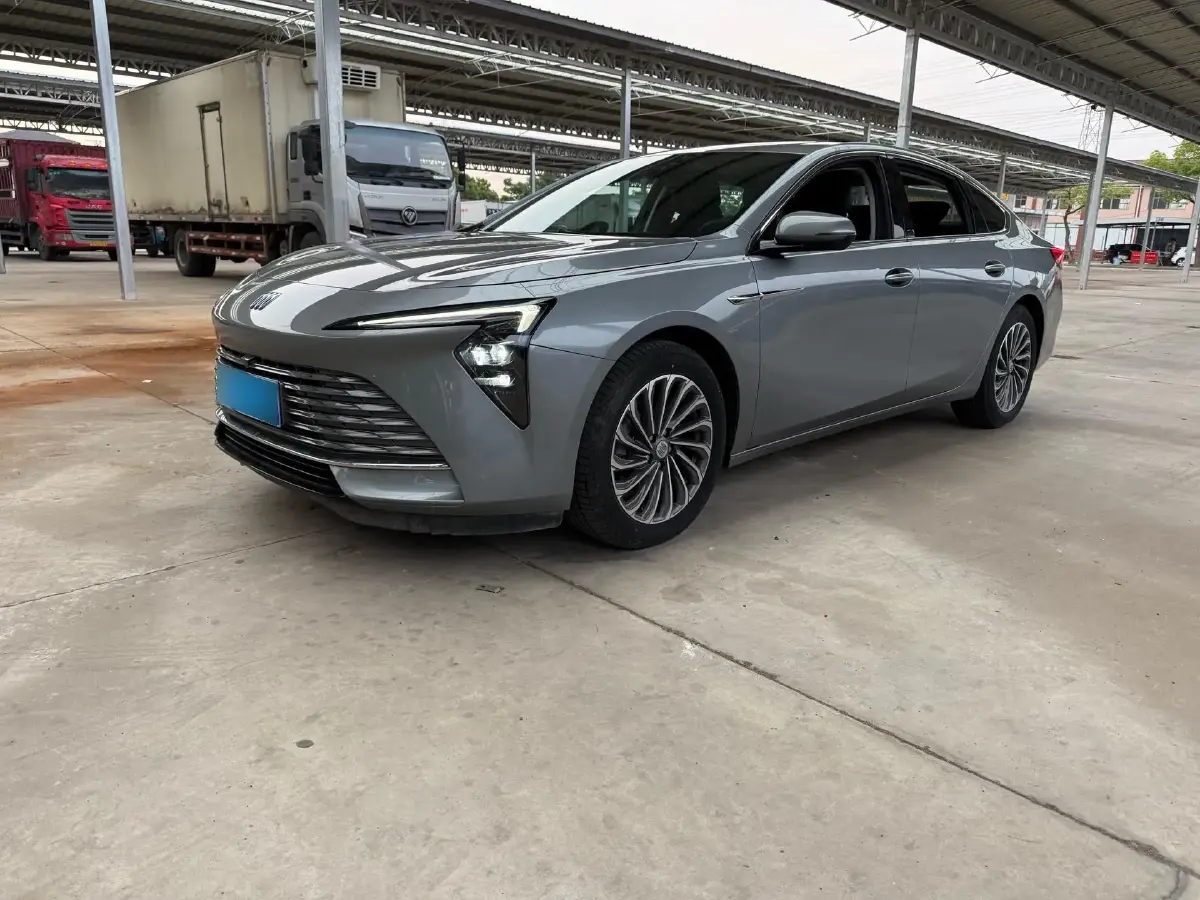 2023 Buick Larcosse 2.0T 237HP L4 9AT