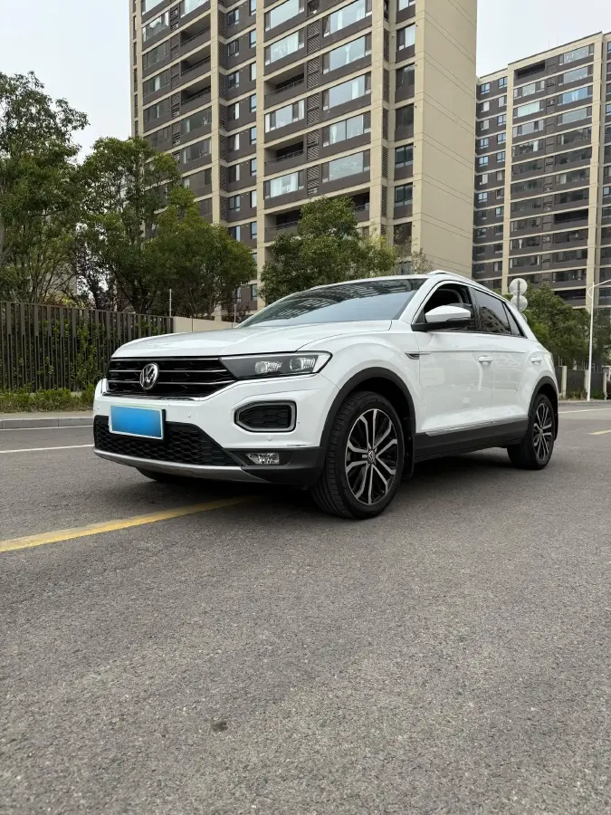 2022 Volkswagen T-Roc 1.4T 150HP L4 7DCT