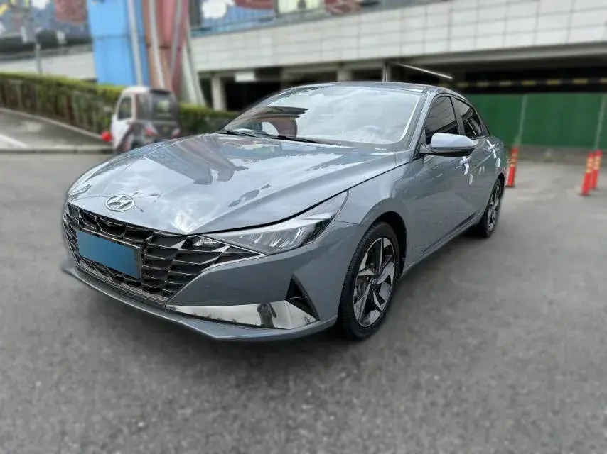 2022 Hyundai Elantra 1.5L 115HP L4 CVT