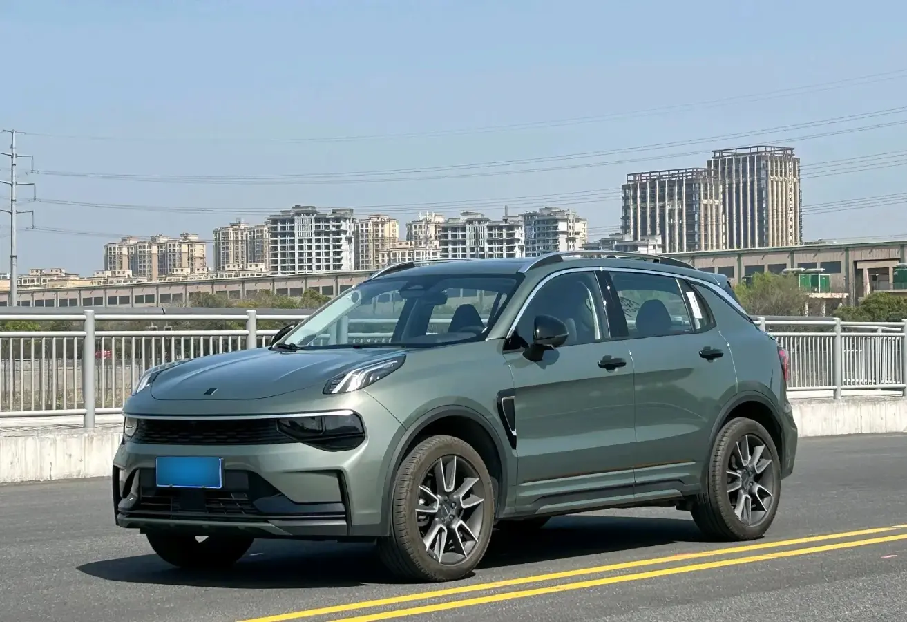 2024 LYNK&CO 01 2.0T 254HP L4 8AT