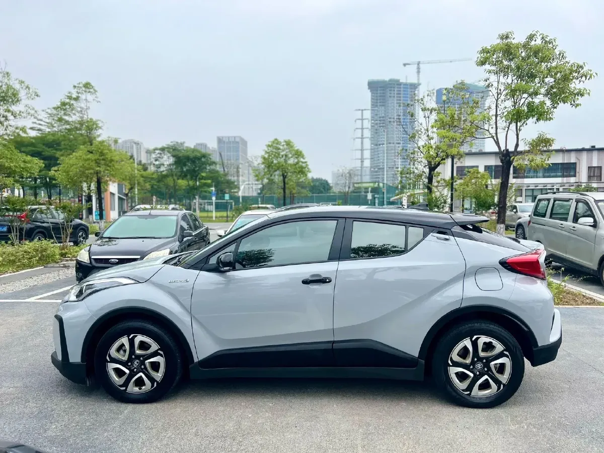 2020 Toyota C-HR EV BEV 54.3KWH,autocango,china used car exporter,china ev exporter,chinese used car exporter,chinese used ev exporter
