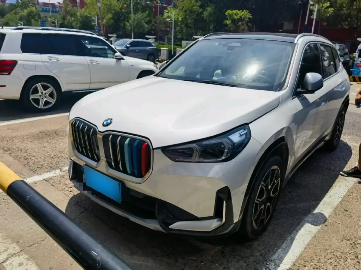 2023 BMW X1 2.0T 204HP L4 7DCT