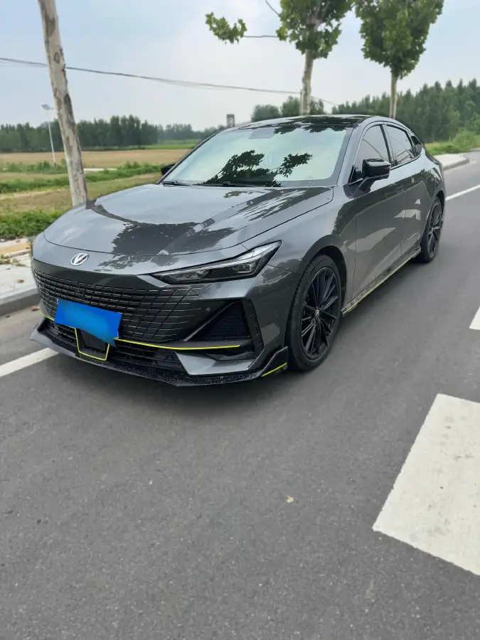 2023 ChangAn UNI-V 1.5T 188HP L4 7DCT