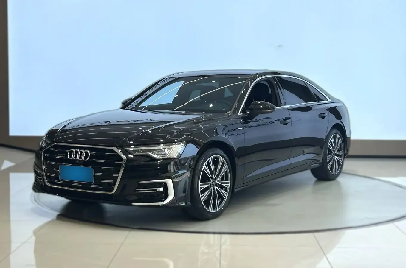 2025 Audi A6L 2.0T 245HP L4 7DCT