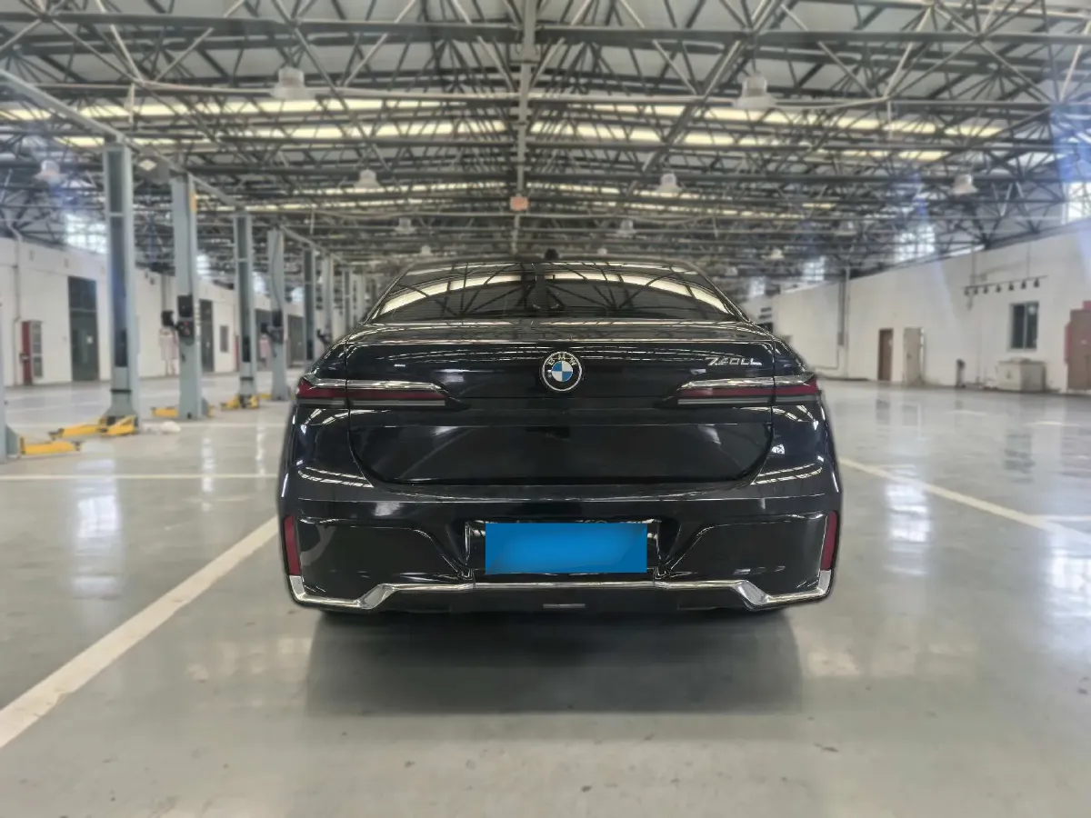 2023 BMW 3.0T 333HP L6 8AT,autocango,china used car exporter,china ev exporter,chinese used car exporter,chinese used ev exporter