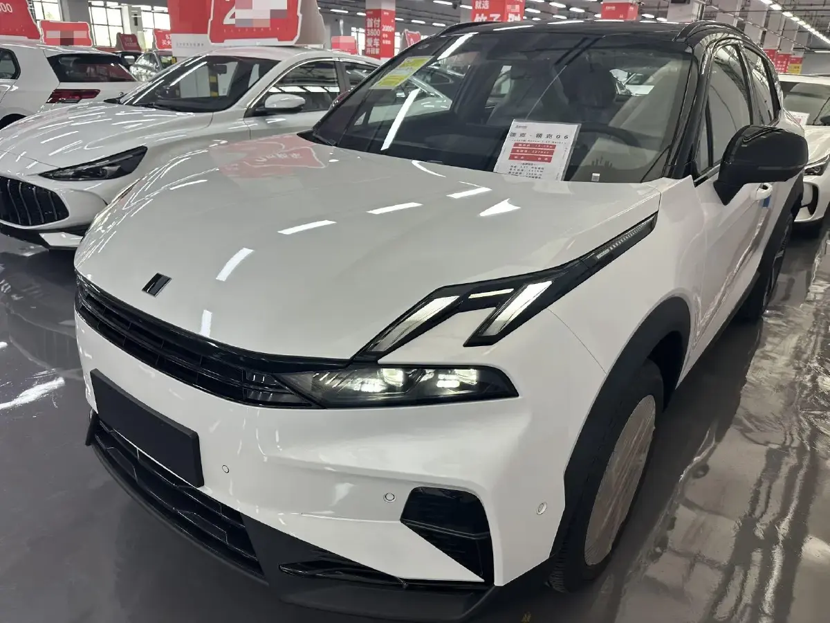 2025 LYNK&CO 06 1.5T 181HP L4 7DCT