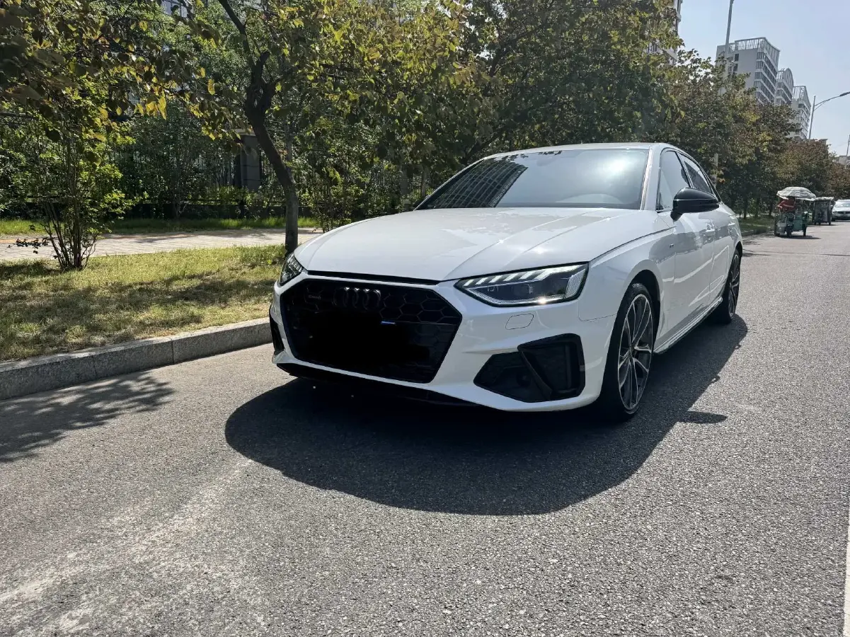 2023 Audi A4L 2.0T 190HP L4 7DCT
