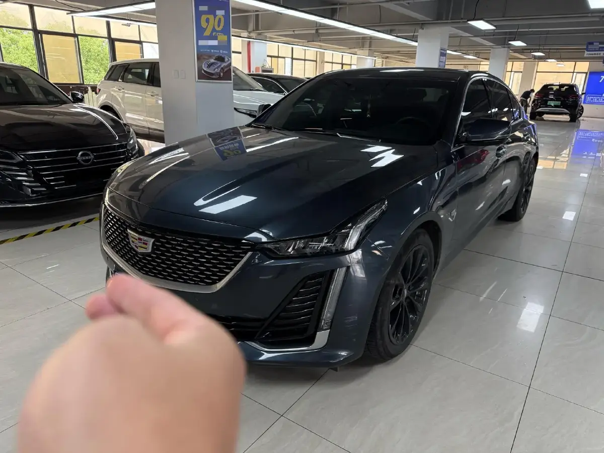 2021 Cadillac CT5 2.0T 237HP L4 10AT