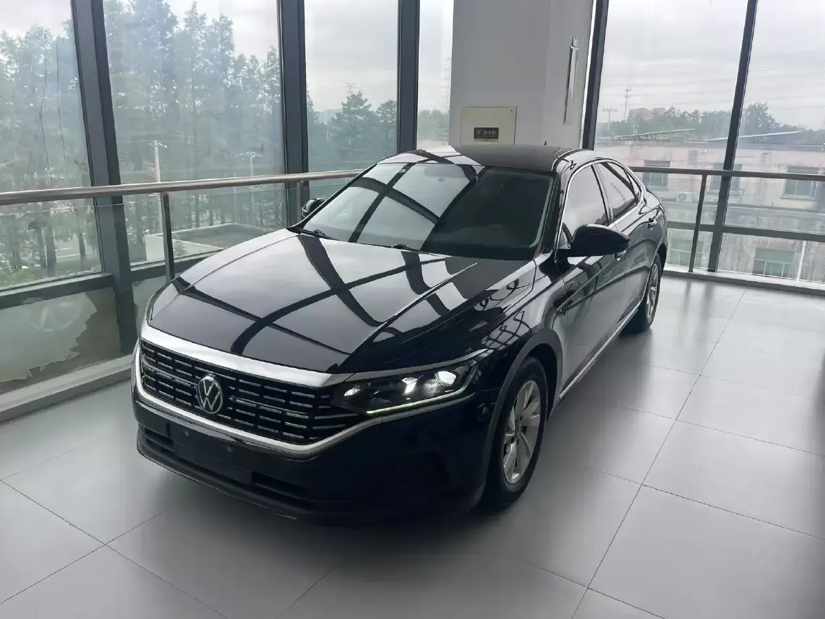 2022 Volkswagen Passat 1.4T 150HP L4 7DCT