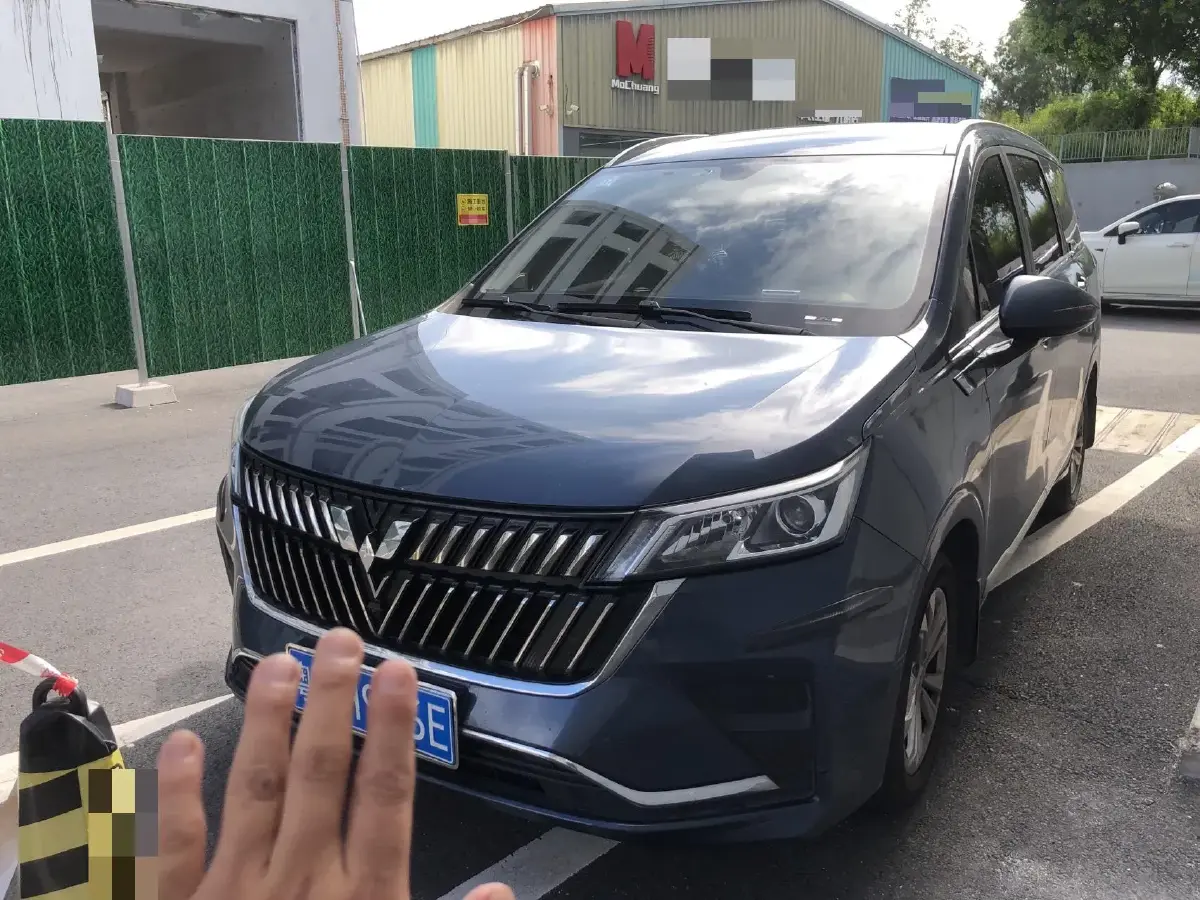 2022 WuLing JiaChen 1.5T 147HP L4 6MT,autocango,china used car exporter,china ev exporter,chinese used car exporter,chinese used ev exporter