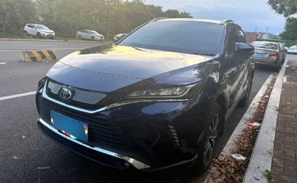 2022 Toyota Harrier 2.5L 178HP L4 E-CVT Hybrid